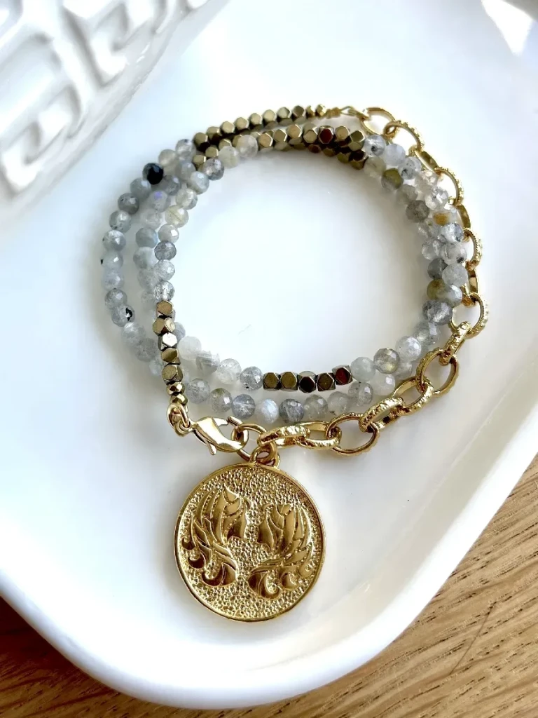 collier gémeaux labradorite chaine et multitours médaille astro gémeaux