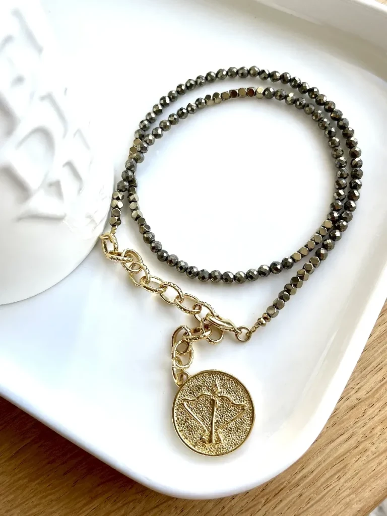 collier sagittaire astro pyrite médaille multitours
