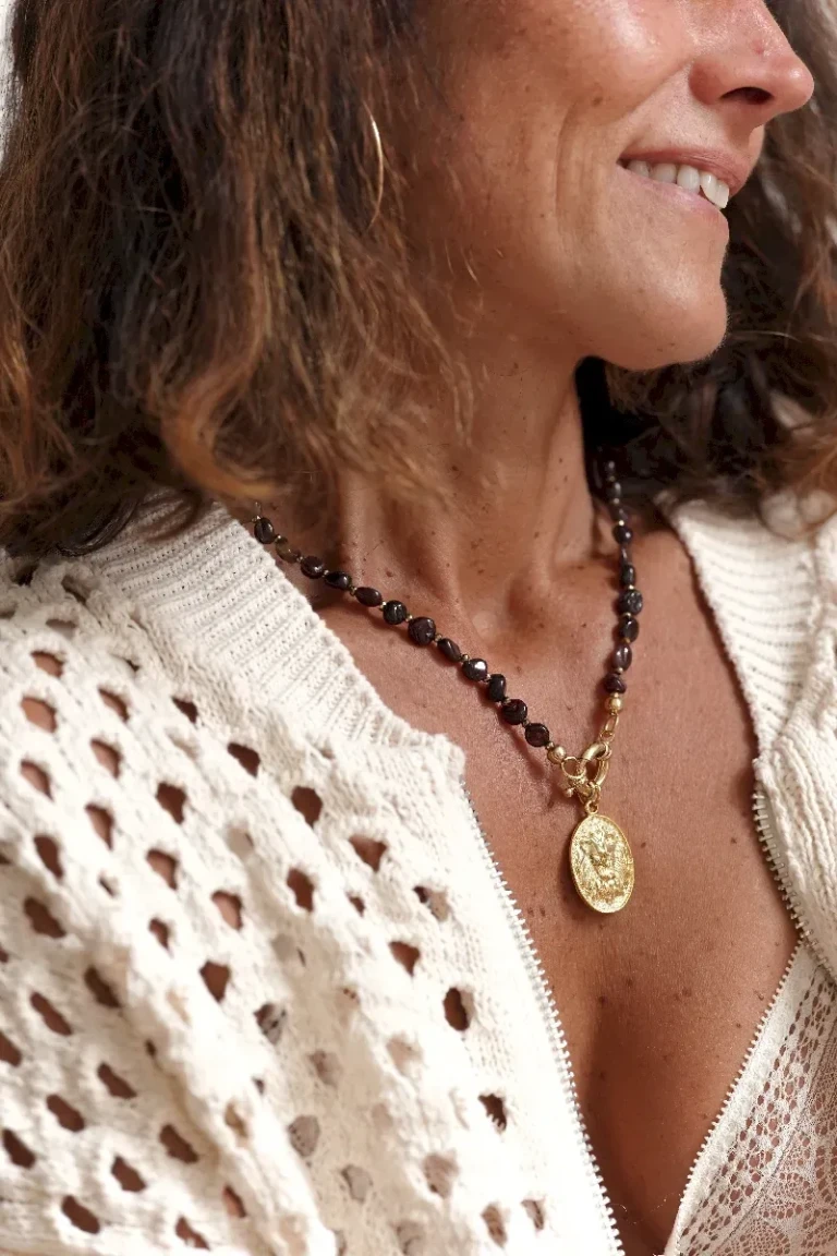 collier saba grenat