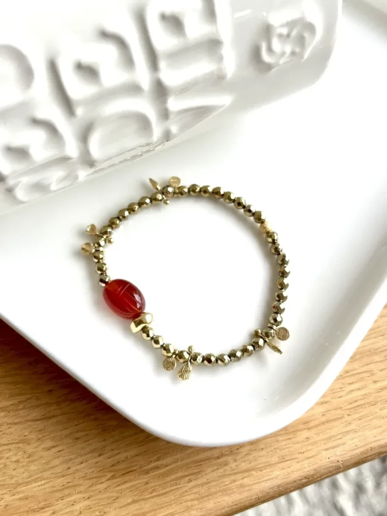 bracelet scarabée cornaline moon et hématites