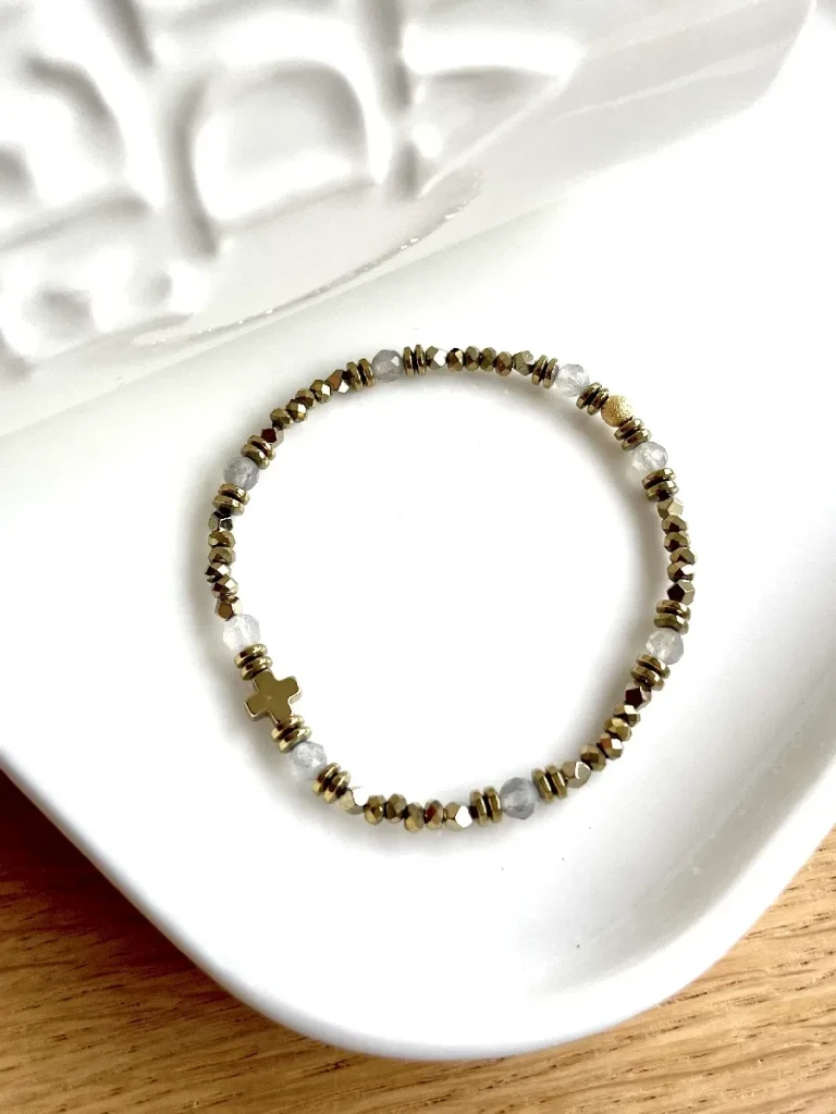 bracelet tiny cruz labradorite