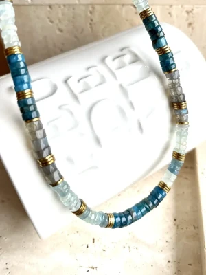 collier puka Varuna apatite