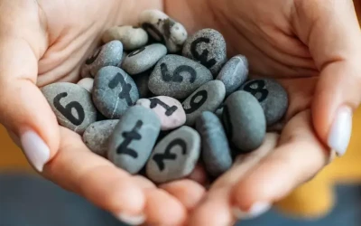 Pierre de chemin de vie : comment utiliser la puissance de la numérologie ?