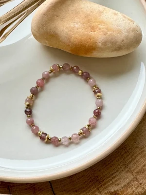bracelet élastique en quartz fraise