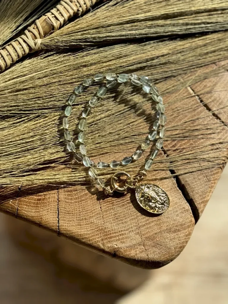 collier saba fluorite
