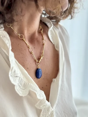 COLLIER SCARABÉE LAPIS LAZULI MAMOUNIA