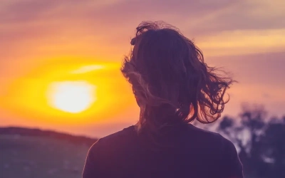 Comment lâcher prise ? 7 méthodes pour apaiser le mental et retrouver ton équilibre
