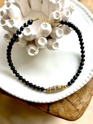 COLLIER GATSBY PERLES NOIRES  - Douceur féminité
